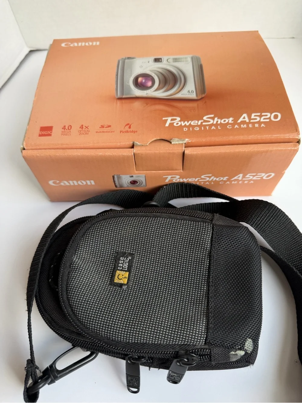 Canon PowerShot A520 Digital Camera Bundle - Works with Flaw - Read Description